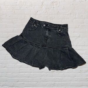 Wild Fable Black Acid Wash Pleated Skater Flare Mini Skirt in Women’s Size 4